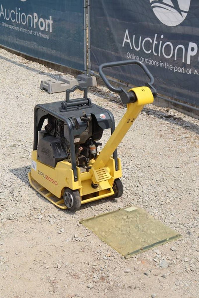 Neuson DPU3050 - Vibratory plate: picture 4 Neuson DPU3050 - Vibratory plate: picture 4