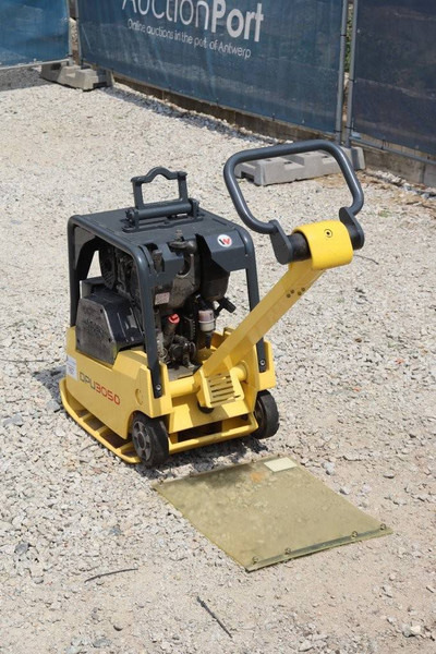 Neuson DPU3050 - Vibratory plate: picture 4 Neuson DPU3050 - Vibratory plate: picture 4
