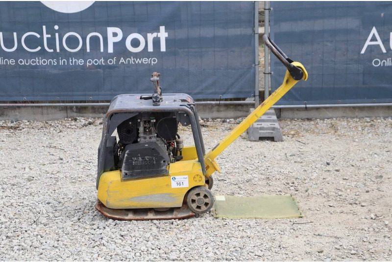 Neuson DPU3050 - Vibratory plate: picture 2 Neuson DPU3050 - Vibratory plate: picture 2