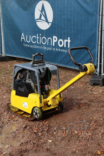 Neuson DPU3760 - Vibratory plate: picture 3 Neuson DPU3760 - Vibratory plate: picture 3