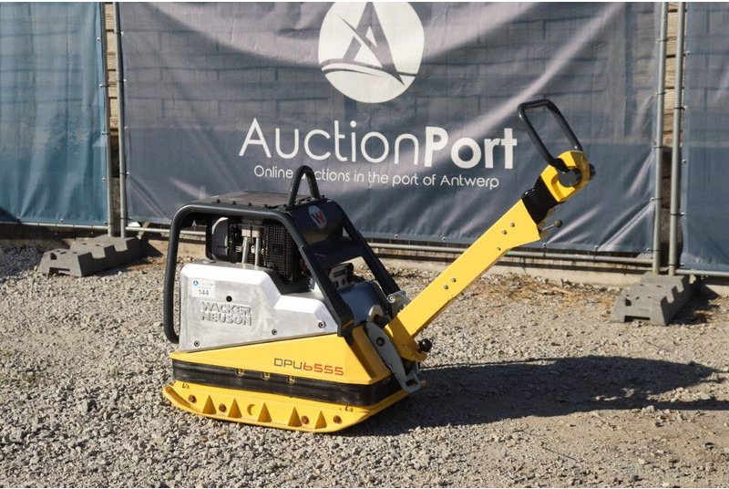 Neuson DPU6555 - Vibratory plate: picture 3 Neuson DPU6555 - Vibratory plate: picture 3