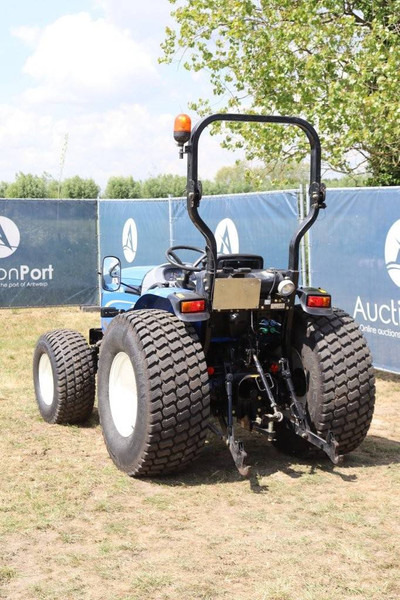 New Holland Boomer 50HST - Farm tractor: picture 4 New Holland Boomer 50HST - Farm tractor: picture 4