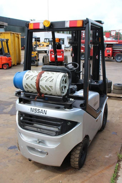 Nissan CQ15 - LPG forklift: picture 5 Nissan CQ15 - LPG forklift: picture 5
