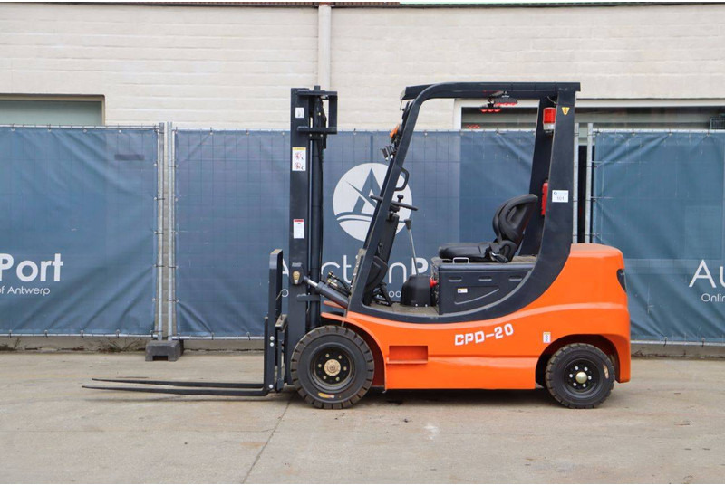 Nycheki CPD-20 - Electric forklift: picture 2 Nycheki CPD-20 - Electric forklift: picture 2