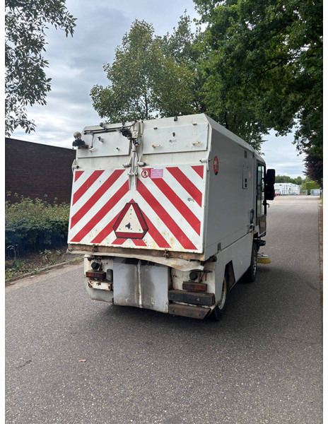 Onbekend - Road sweeper: picture 5 Onbekend - Road sweeper: picture 5