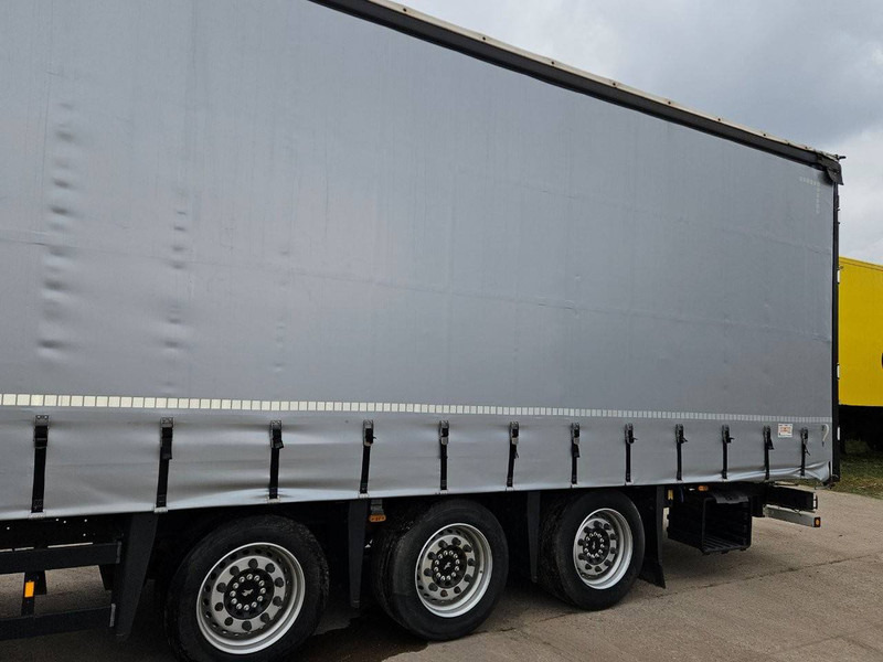 Schmitz Cargobull S01 - Curtainsider semi-trailer: picture 4 Schmitz Cargobull S01 - Curtainsider semi-trailer: picture 4