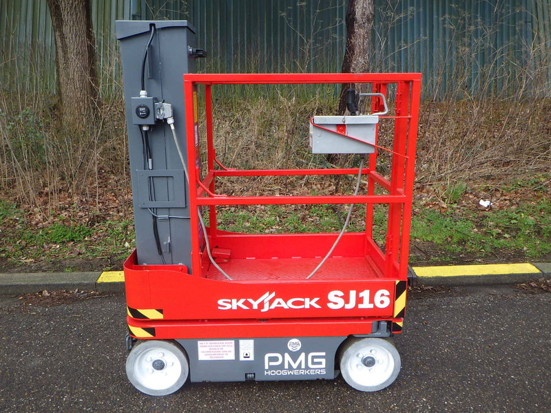 Skyjack SJ16 - Aerial platform: picture 1 Skyjack SJ16 - Aerial platform: picture 1