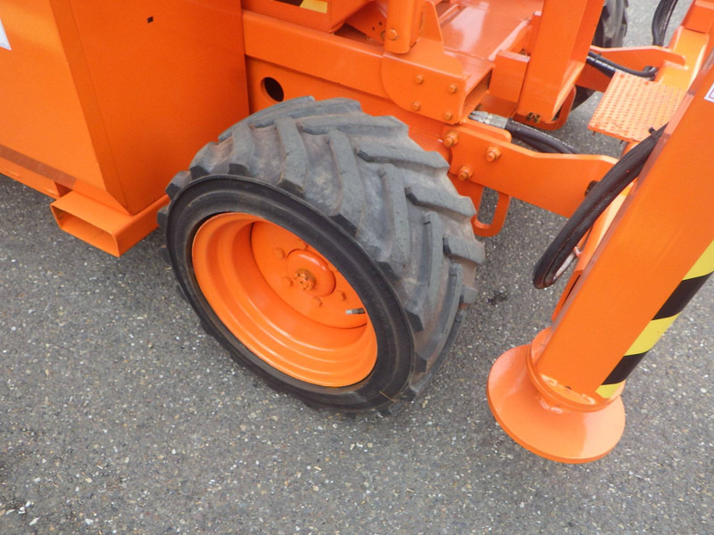 Skyjack SJ6832RT - Scissor lift: picture 4 Skyjack SJ6832RT - Scissor lift: picture 4