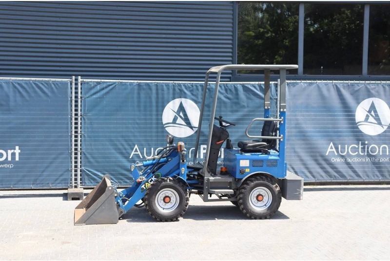Tack 604 - Wheel loader: picture 1 Tack 604 - Wheel loader: picture 1