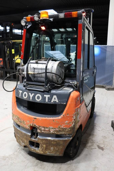 Toyota 02-8FGF18 - LPG forklift: picture 5 Toyota 02-8FGF18 - LPG forklift: picture 5