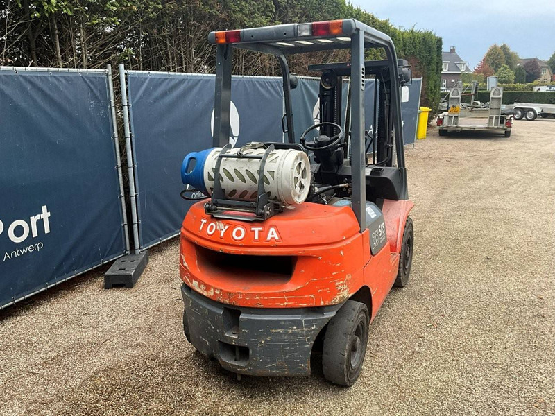 Toyota 42-7FGF25 - LPG forklift: picture 4 Toyota 42-7FGF25 - LPG forklift: picture 4