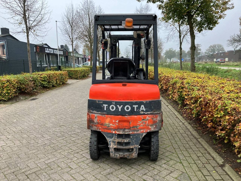 Toyota 7FBMF20 - Electric forklift: picture 4 Toyota 7FBMF20 - Electric forklift: picture 4