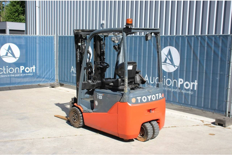 Toyota 8FBE18T - Electric forklift: picture 3 Toyota 8FBE18T - Electric forklift: picture 3
