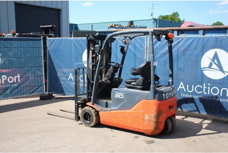 Toyota 8FBE20T - Electric forklift: picture 3 Toyota 8FBE20T - Electric forklift: picture 3