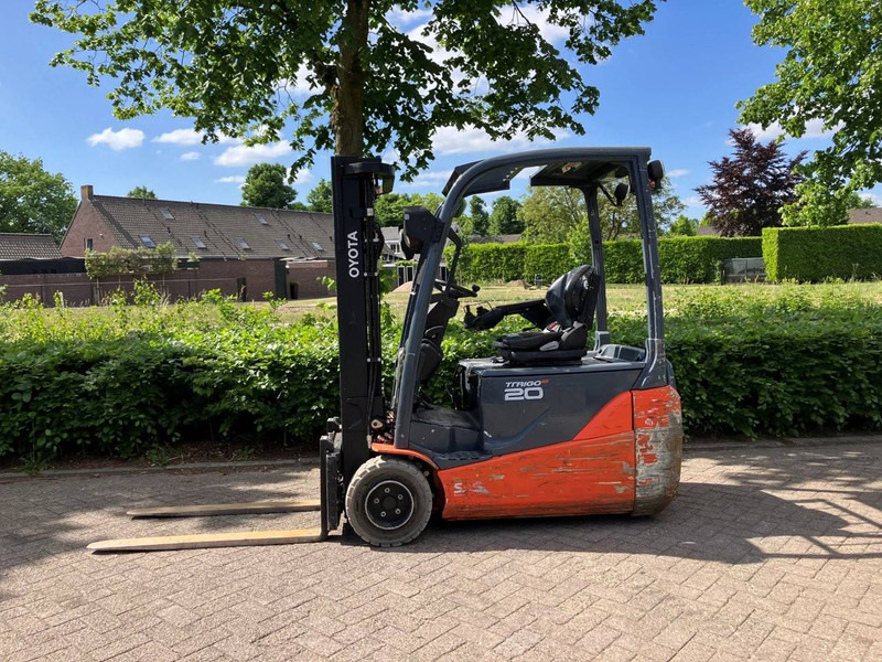 Toyota 8FBE20T - Electric forklift: picture 2 Toyota 8FBE20T - Electric forklift: picture 2