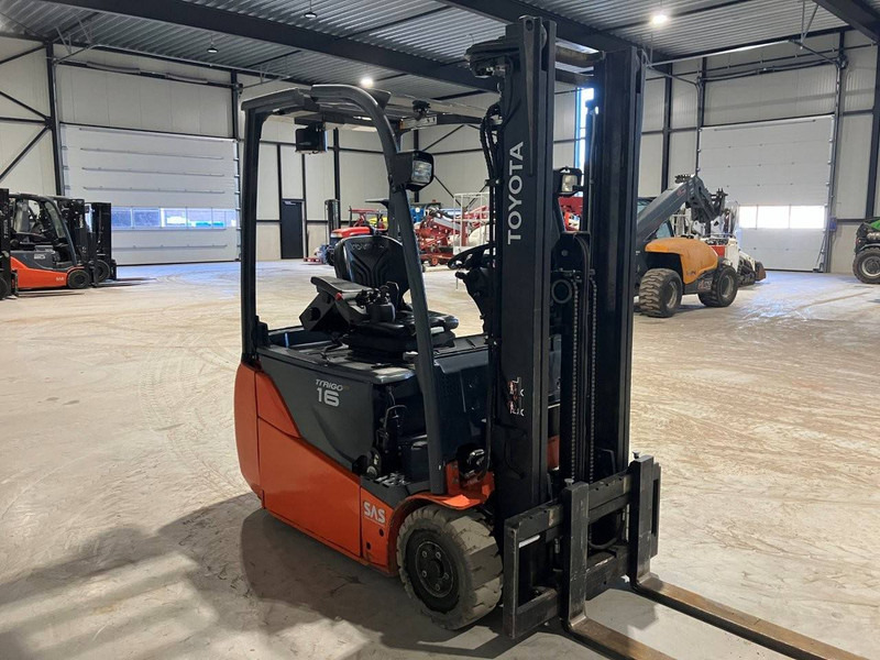 Toyota 8FBET16 - Electric forklift: picture 5 Toyota 8FBET16 - Electric forklift: picture 5