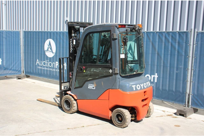 Toyota 8FBMK20T - Electric forklift: picture 3 Toyota 8FBMK20T - Electric forklift: picture 3