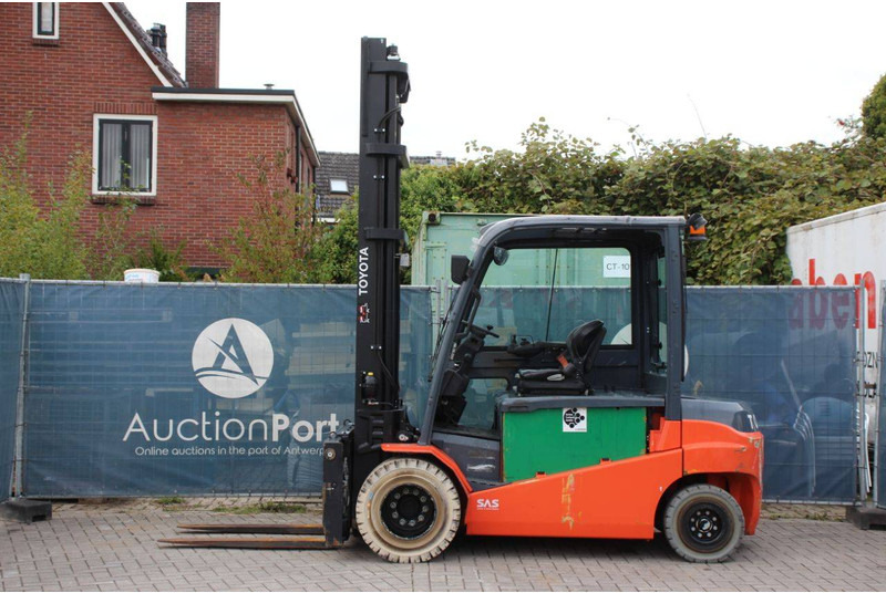Toyota 8FBMT50 - Electric forklift: picture 2 Toyota 8FBMT50 - Electric forklift: picture 2