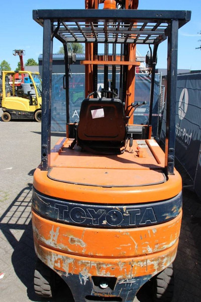 Toyota - Electric forklift: picture 4 Toyota - Electric forklift: picture 4