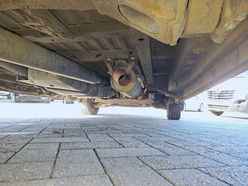 Panel van Volkswagen Crafter 2.0 TDI: picture 9