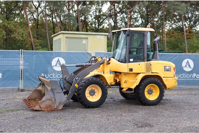 Volvo L30G - Wheel loader: picture 1 Volvo L30G - Wheel loader: picture 1