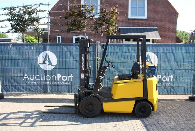 Yale TFG15 - LPG forklift: picture 2 Yale TFG15 - LPG forklift: picture 2