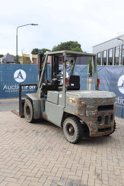Yang FD-45IIP - Diesel forklift: picture 4 Yang FD-45IIP - Diesel forklift: picture 4