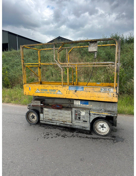 Custers 2033 ES - Scissor lift: picture 2 Custers 2033 ES - Scissor lift: picture 2