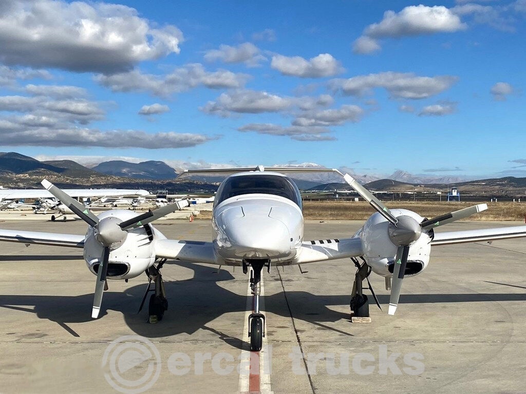 2008 Diamond DA42 Twin Star-Airplane - Ground support equipment: picture 4 2008 Diamond DA42 Twin Star-Airplane - Ground support equipment: picture 4