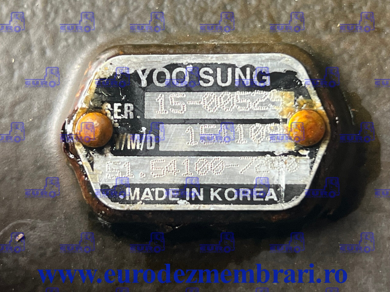 COMPRESOR AER + POMPA SERVODIRECTIE MAN TGX D3876 51.54100.7240, 81.47101.6137 - Air brake compressor for Truck: picture 2 COMPRESOR AER + POMPA SERVODIRECTIE MAN TGX D3876 51.54100.7240, 81.47101.6137 - Air brake compressor for Truck: picture 2