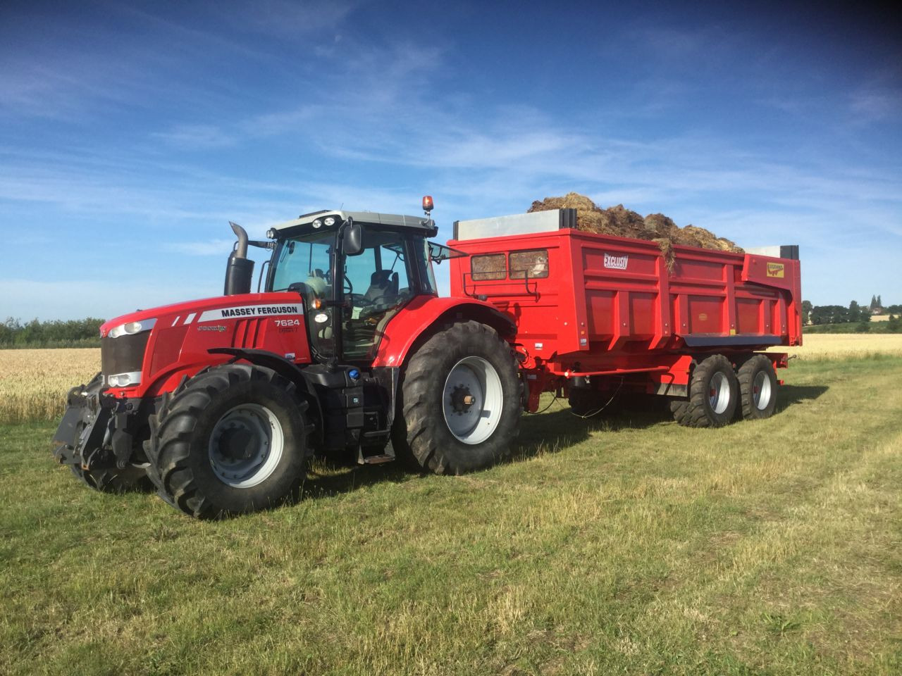 Massey Ferguson 7624 DYNA VT - Farm tractor: picture 4 Massey Ferguson 7624 DYNA VT - Farm tractor: picture 4