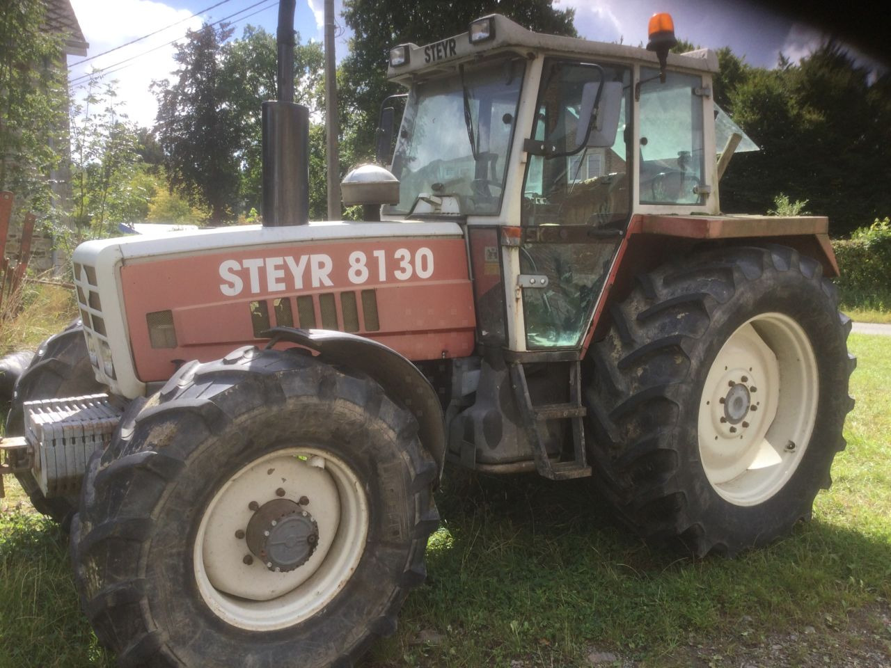 Steyr 8130 - Farm tractor: picture 3 Steyr 8130 - Farm tractor: picture 3