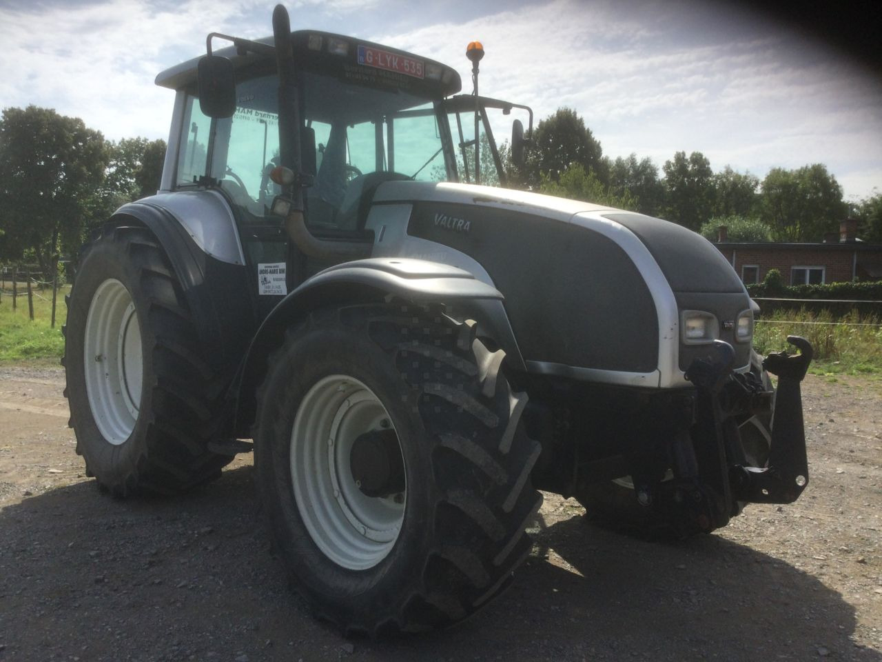 Valtra T190 - Farm tractor: picture 5 Valtra T190 - Farm tractor: picture 5