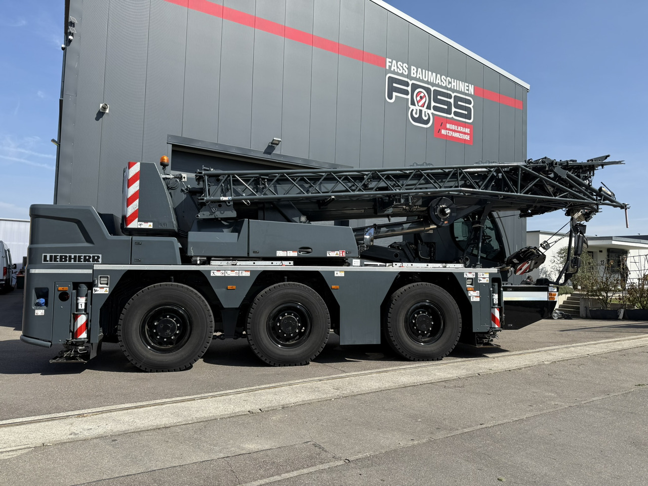Liebherr LTC 1050-3.1 | 6 x 6 | Klappspitze | Funk inkl. RemoteDrive - Mobile crane: picture 5 Liebherr LTC 1050-3.1 | 6 x 6 | Klappspitze | Funk inkl. RemoteDrive - Mobile crane: picture 5