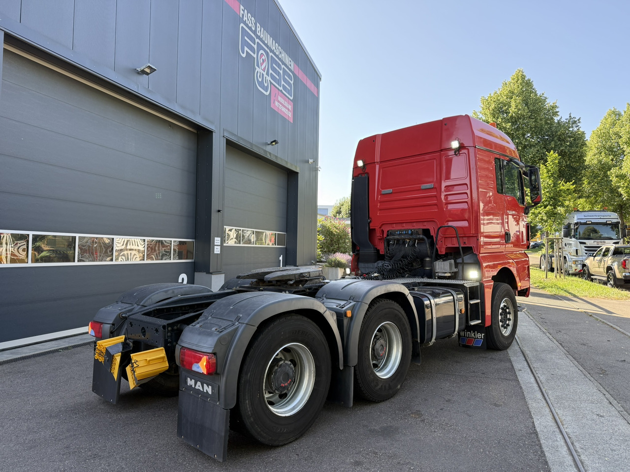 MAN TGX 33.480 6x4 BLS (zul. ZGG 120 t) - Tractor unit: picture 4 MAN TGX 33.480 6x4 BLS (zul. ZGG 120 t) - Tractor unit: picture 4