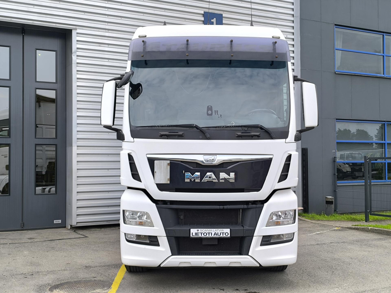 MAN TGX 18.480 - Tractor unit: picture 4 MAN TGX 18.480 - Tractor unit: picture 4