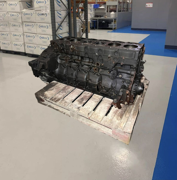 DAF XF EUROS 6 - Cylinder block: picture 1 DAF XF EUROS 6 - Cylinder block: picture 1