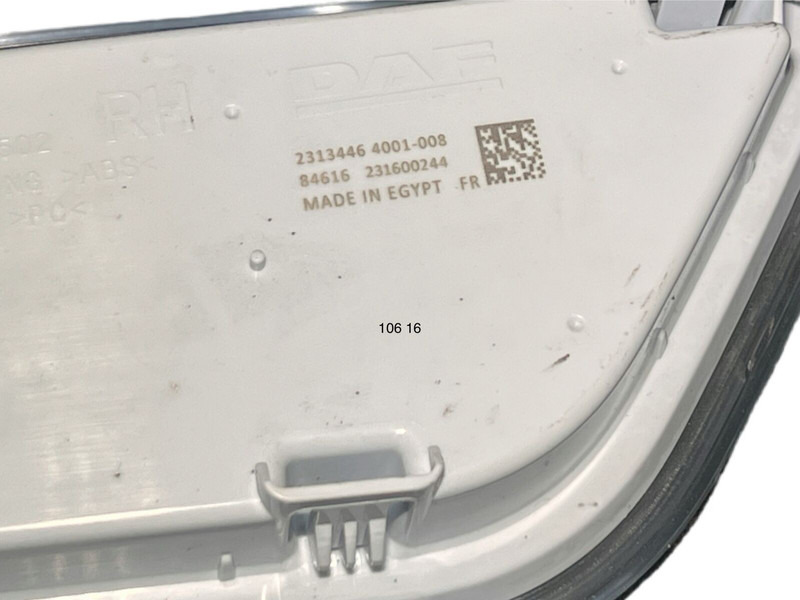 DAF XG - Headlight: picture 3 DAF XG - Headlight: picture 3