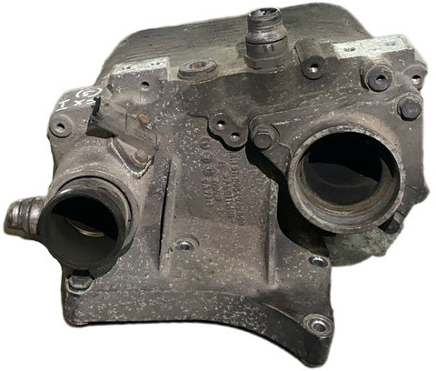 MAN TGX - Oil cooler: picture 2 MAN TGX - Oil cooler: picture 2