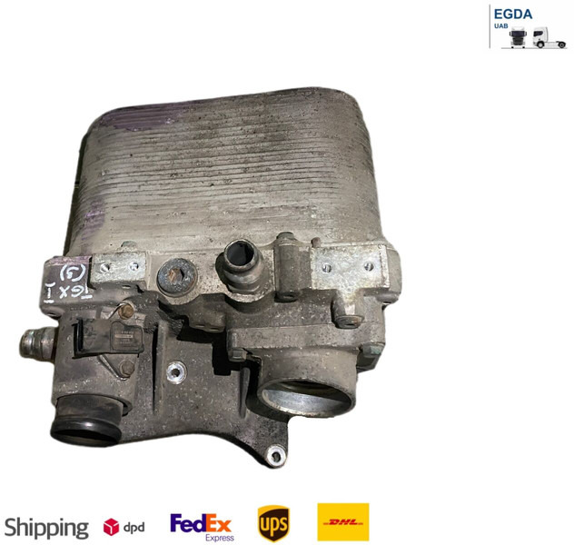 MAN TGX - Oil cooler: picture 1 MAN TGX - Oil cooler: picture 1