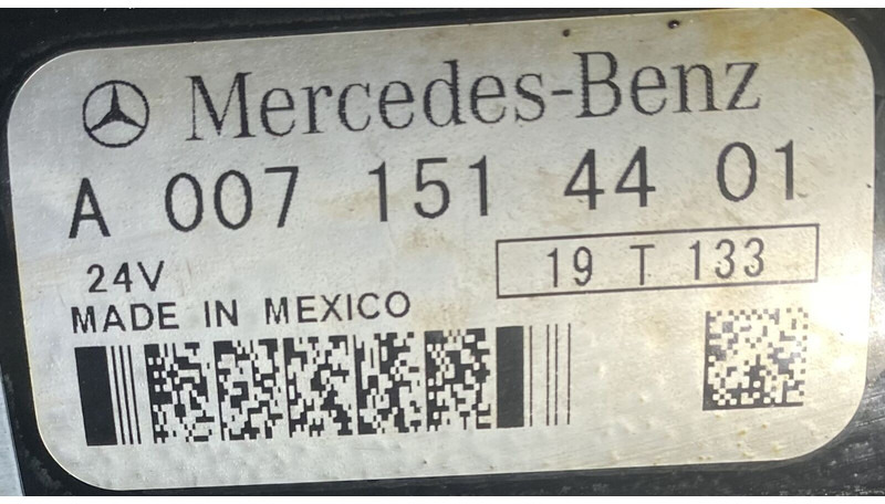 Mercedes-Benz A-S 6 11 - Spare parts: picture 2 Mercedes-Benz A-S 6 11 - Spare parts: picture 2