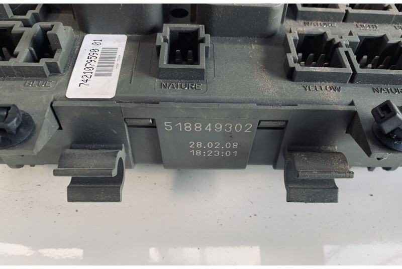 Volvo FL 280 - Electrical system: picture 3 Volvo FL 280 - Electrical system: picture 3