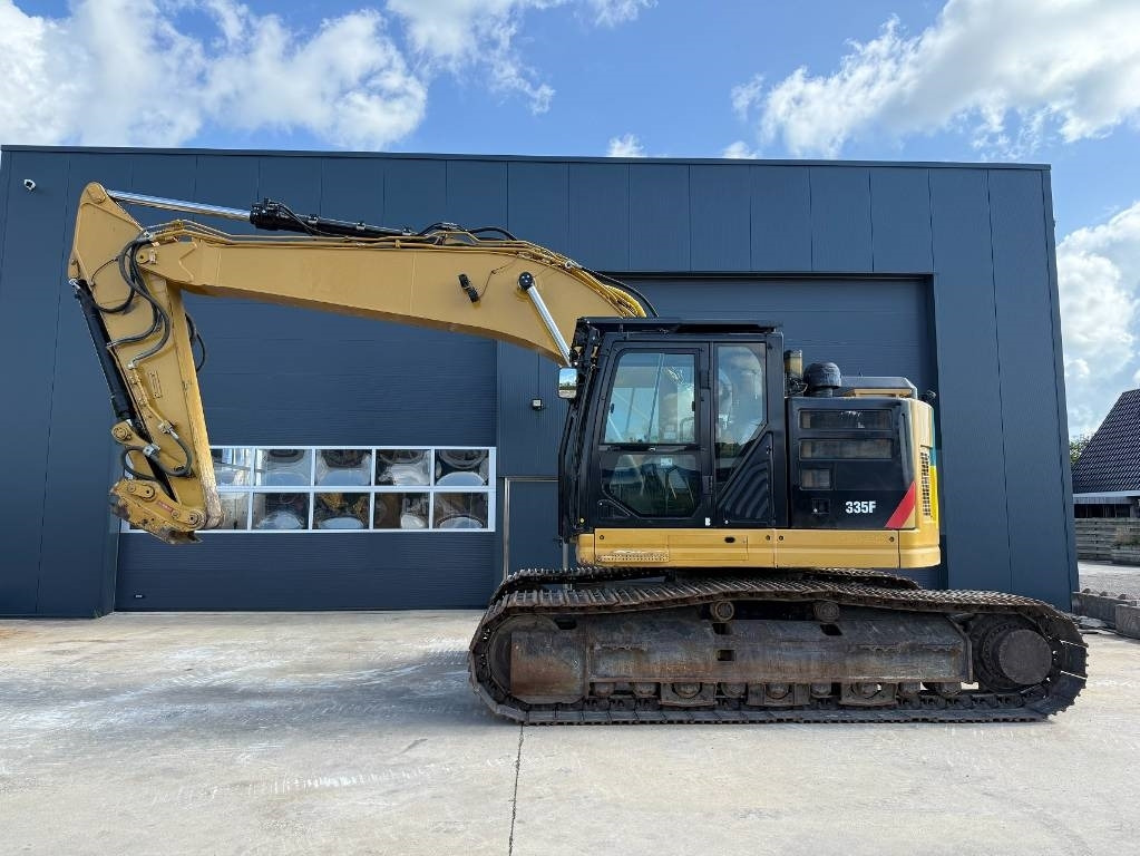 CAT 335 F L CR  - Crawler excavator: picture 2 CAT 335 F L CR  - Crawler excavator: picture 2