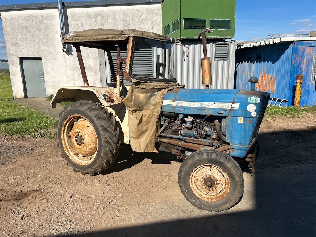 1969 Ford 2000 - Farm tractor: picture 3 1969 Ford 2000 - Farm tractor: picture 3