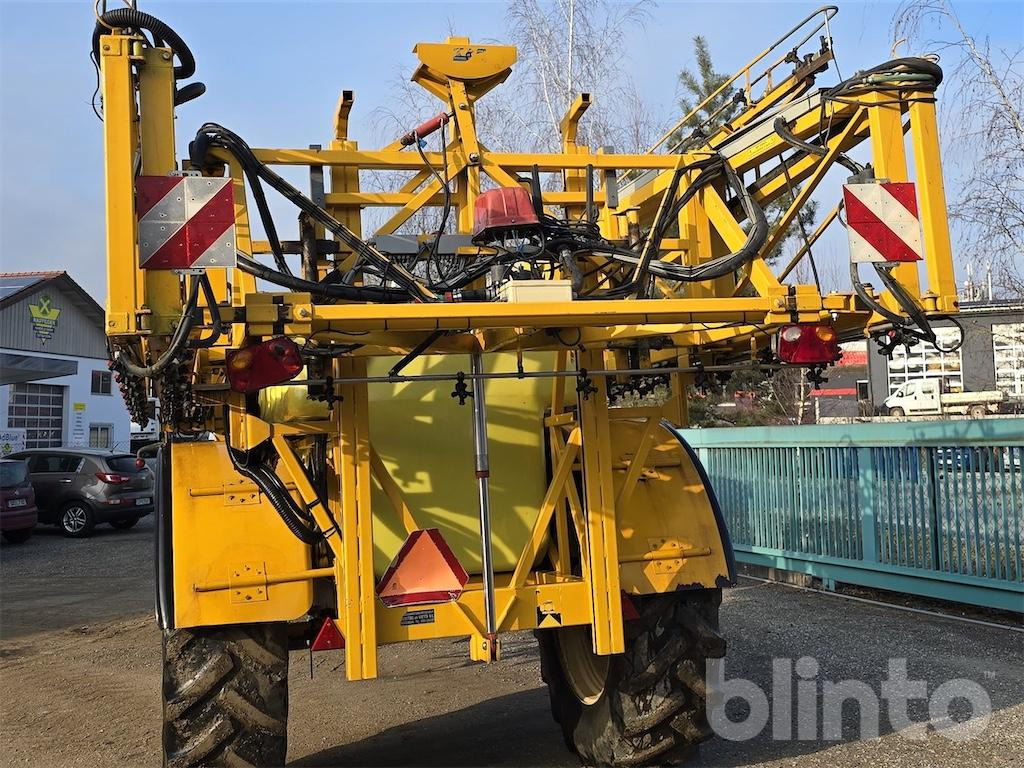 2003 Dubex Mentor 9804 - Trailed sprayer: picture 4 2003 Dubex Mentor 9804 - Trailed sprayer: picture 4