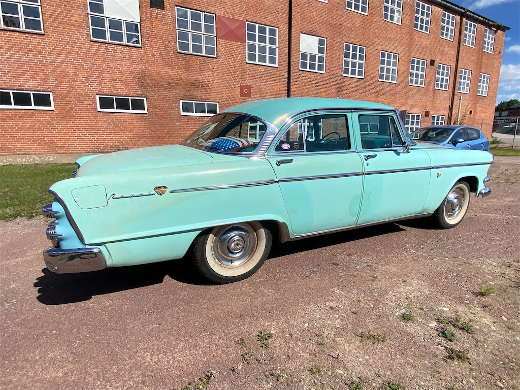 DODGE CUSTOM ROYAL - Car: picture 5 DODGE CUSTOM ROYAL - Car: picture 5