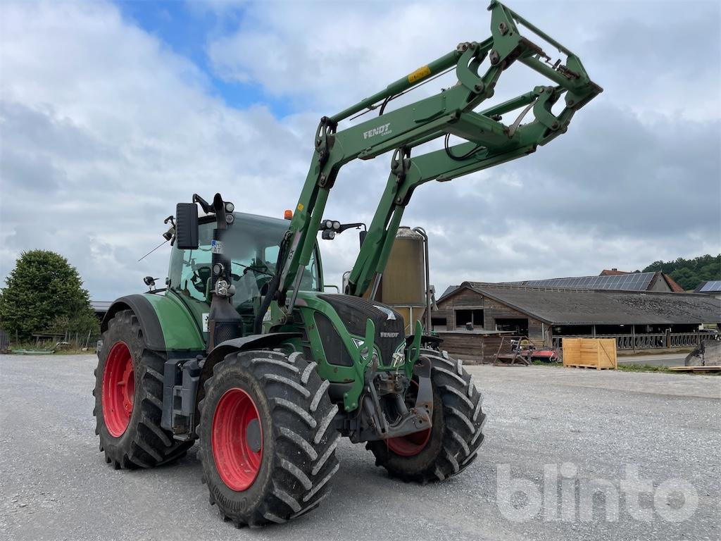 Fendt 718 Vario (2013) - Farm tractor: picture 2 Fendt 718 Vario (2013) - Farm tractor: picture 2