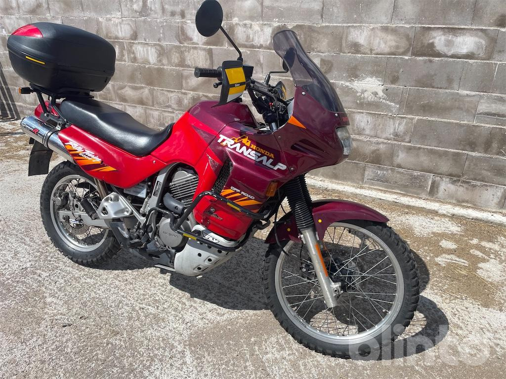 HONDA XL 600V TRANSALP P - Motorcycle: picture 3 HONDA XL 600V TRANSALP P - Motorcycle: picture 3