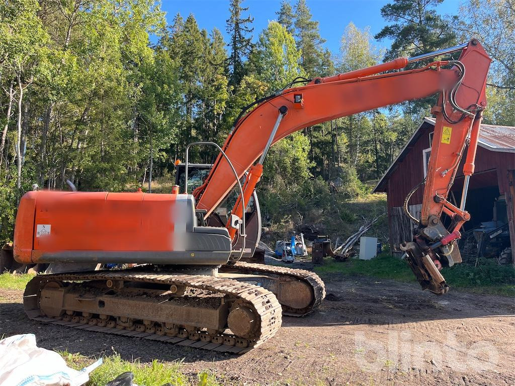 Hitachi ZX210LC-3 med tiltrotator, grip samt 4 redskap - Crawler excavator: picture 4 Hitachi ZX210LC-3 med tiltrotator, grip samt 4 redskap - Crawler excavator: picture 4
