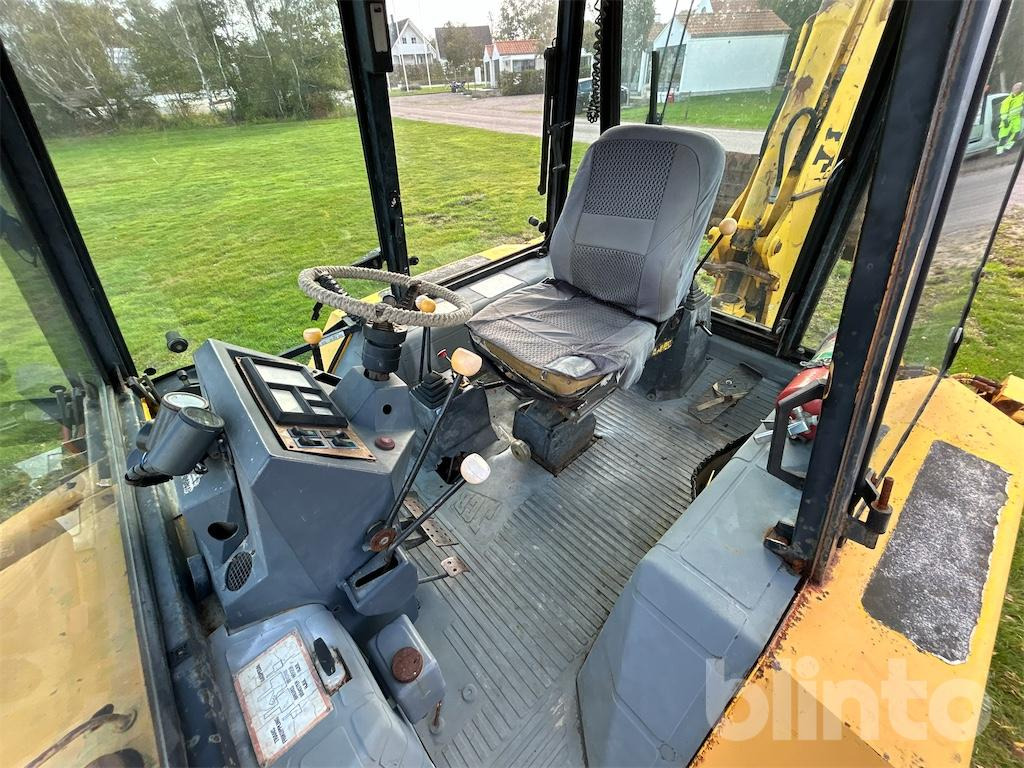 JCB 3CX-4 - 5 redskap - Backhoe loader: picture 4 JCB 3CX-4 - 5 redskap - Backhoe loader: picture 4